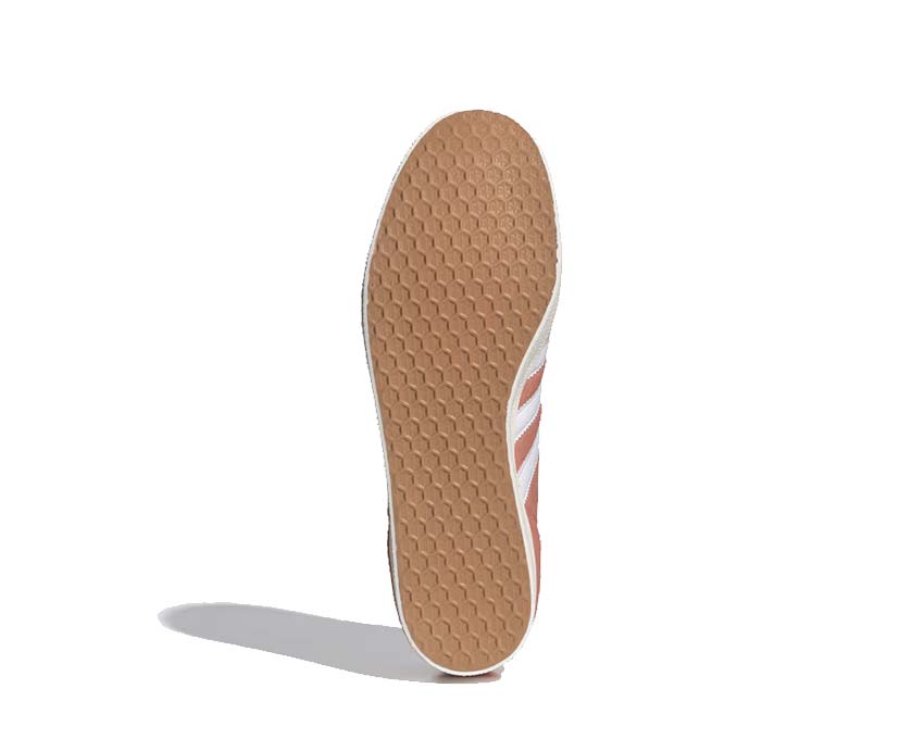 Gazelle Wonder Clay — vista posteriore tre quarti