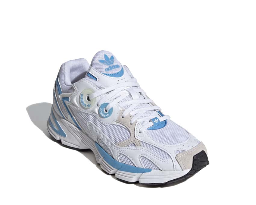 Adidas Astir W White Blue vista lateral — upper mesh ligero y 3 bandas