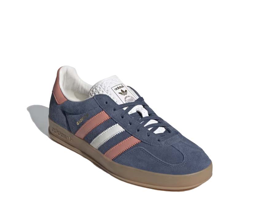 Adidas Gazelle Indoor Blue Wonder Clay vista lateral — ante azul y 3 bandas