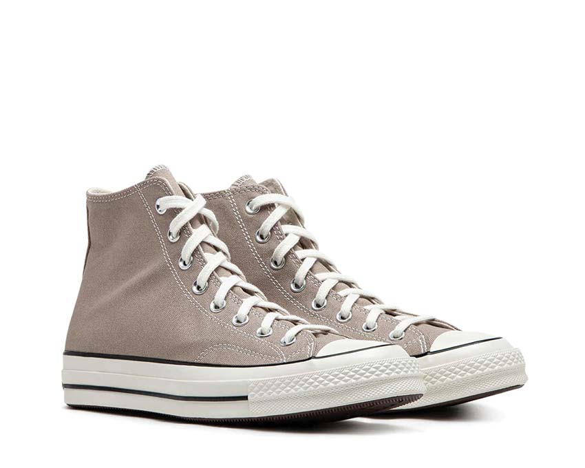 Converse Chuck 70 Hi Sand/Chocolate vista lateral — caña alta lona arena chocolate