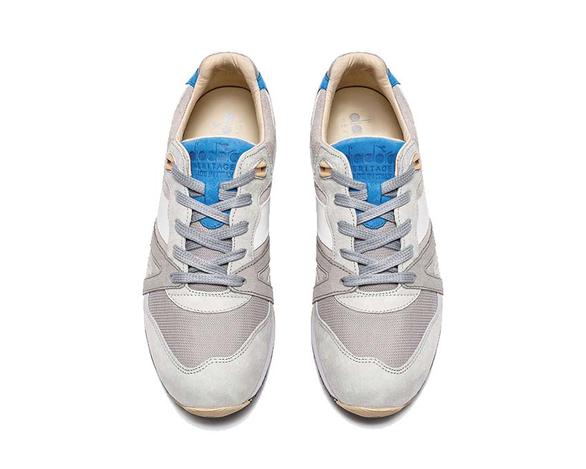 Diadora N9000 Italia Nickel Free detalle — lengüeta logo bordado