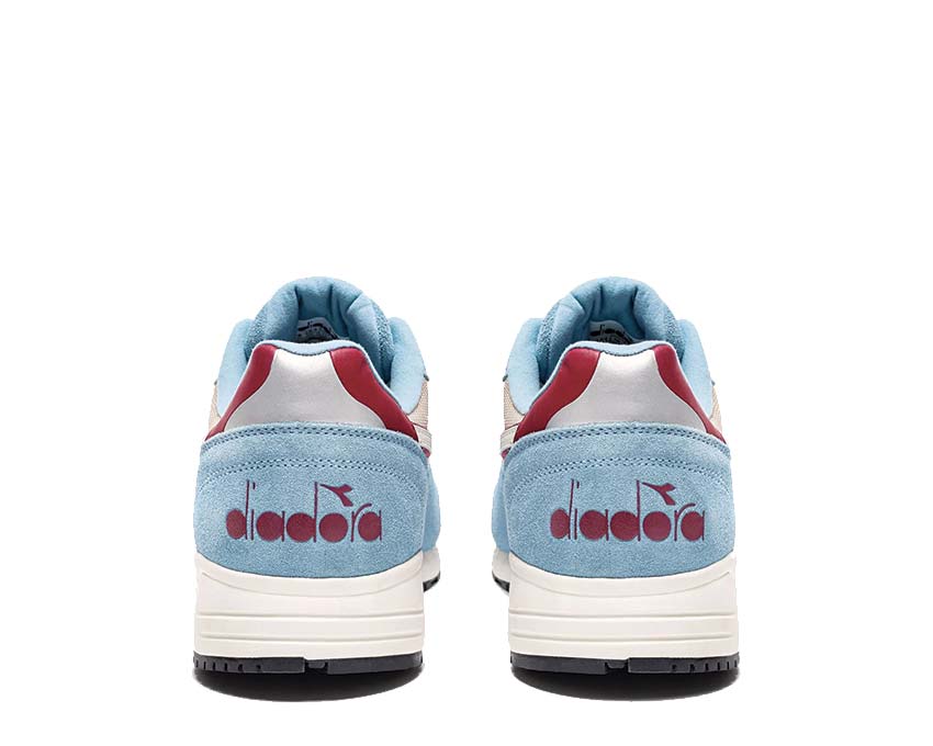 Diadora N902 Oyster Gray Dusk Blue suola — suola gomma vintage