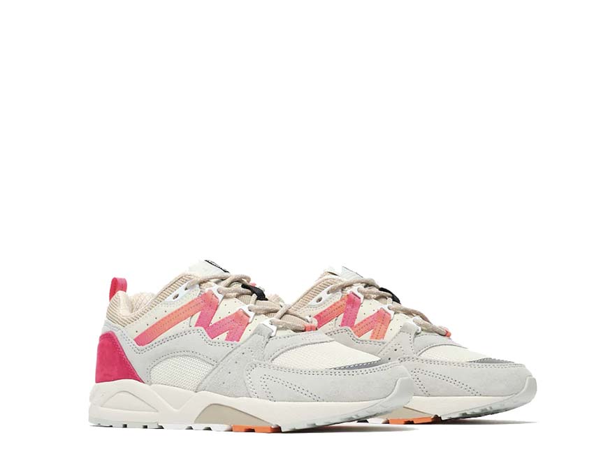 Karhu Fusion 2.0 Foggy Dew/Hot Pink vista lateral — mesh transpirable