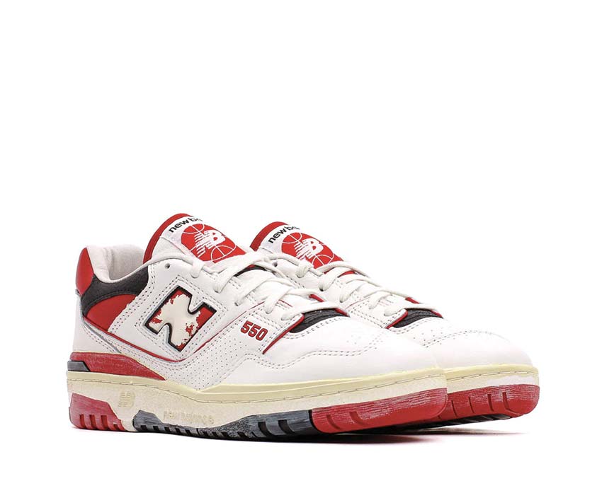 vista lateral — New Balance 550 Premium Vintage sea salt rojo cupsole
