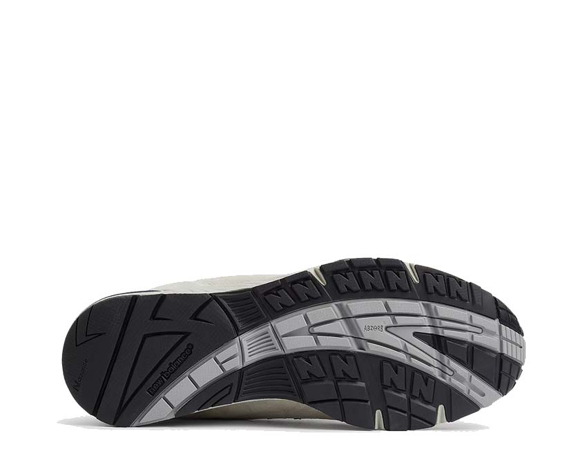 New Balance 991 V1 Urban Winter — vista tres cuartos trasera pelican fossil