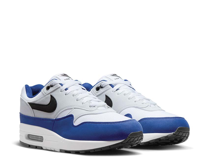 Nike Air Max 1 White Black vista lateral — mesh y cuero Deep Royal Blue