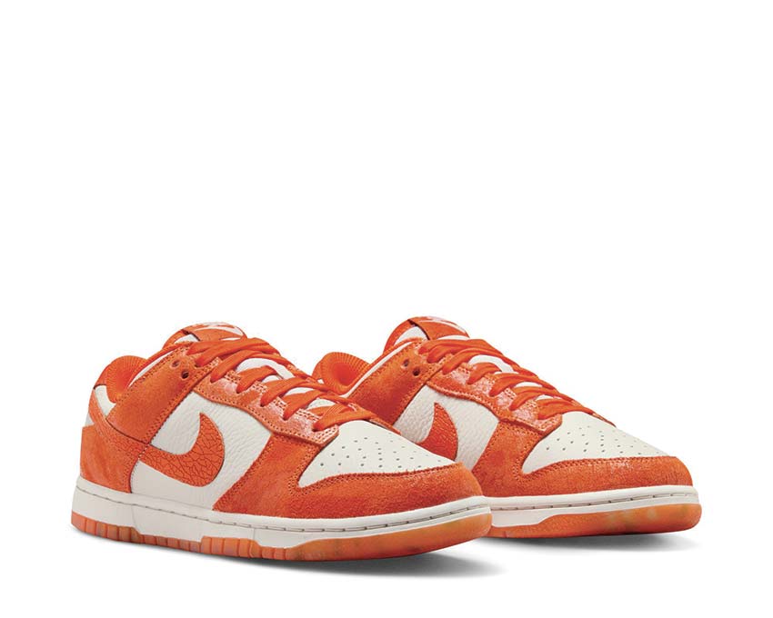 Nike Dunk Low Wmns Light Bone vista lateral — cuero y mesh Laser Orange