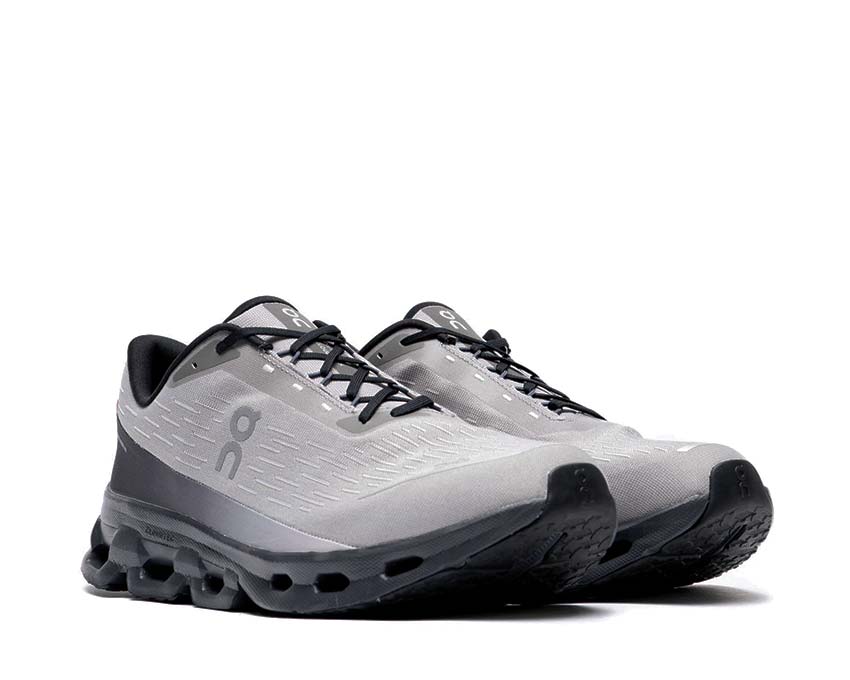 On Cloudspark vue latérale — tige légère running homme