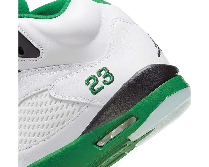 Jordan Air Jordan 5 Retro W Lucky Green vue latérale — mesh et cuir blanc