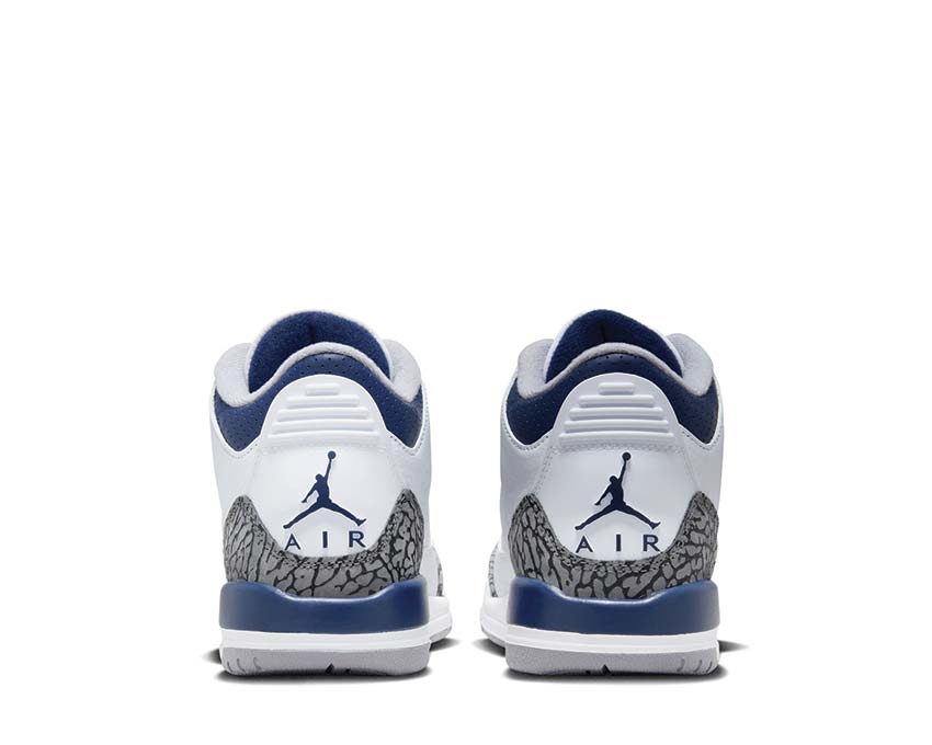 Jordan Air Jordan 3 Retro GS Midnight Navy détail — tige cuir blanc