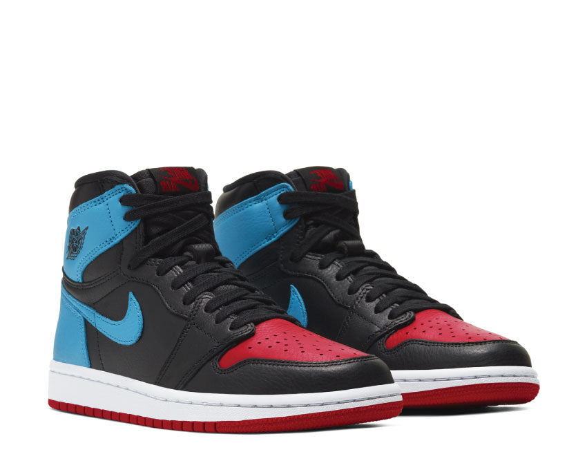 Jordan Air Jordan 1 High OG W UNC To Chicago Black DK Powder Blue Gym Red vista lateral — cuero azul polvo rojo