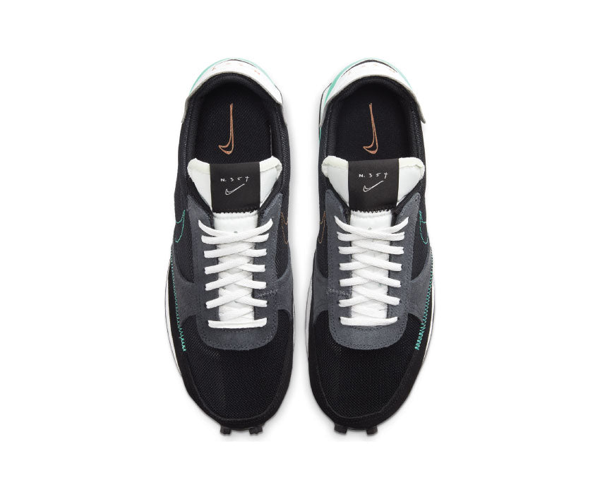 Nike Daybreak Type N.354 Black Menta suela — waffle exterior
