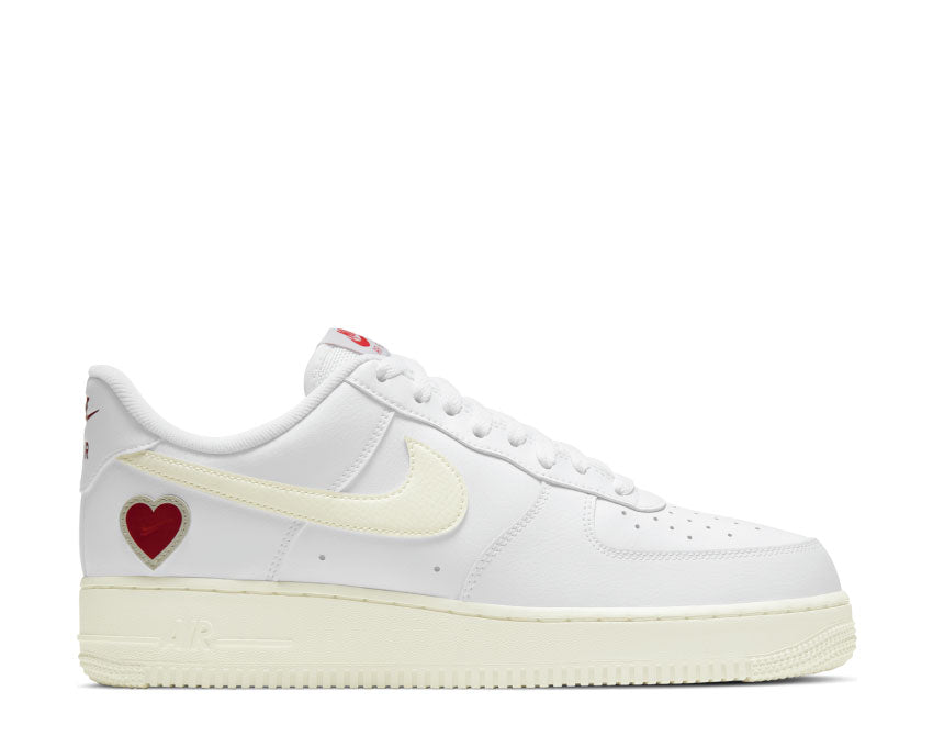 Nike Air Force 1 White / Sail - University Red DD7117-100