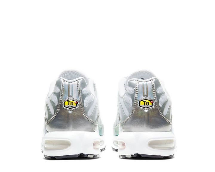 Nike Air Max Plus White / Metallic Silver CW2646-100