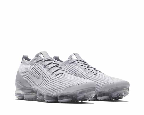 Nike Air Vapormax Flyknit 3 Platinum Seitenansicht — Flyknit-Obermaterial