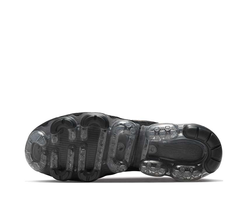 Nike Air Vapormax Flyknit 3 Black Total Orange — vue de dessous