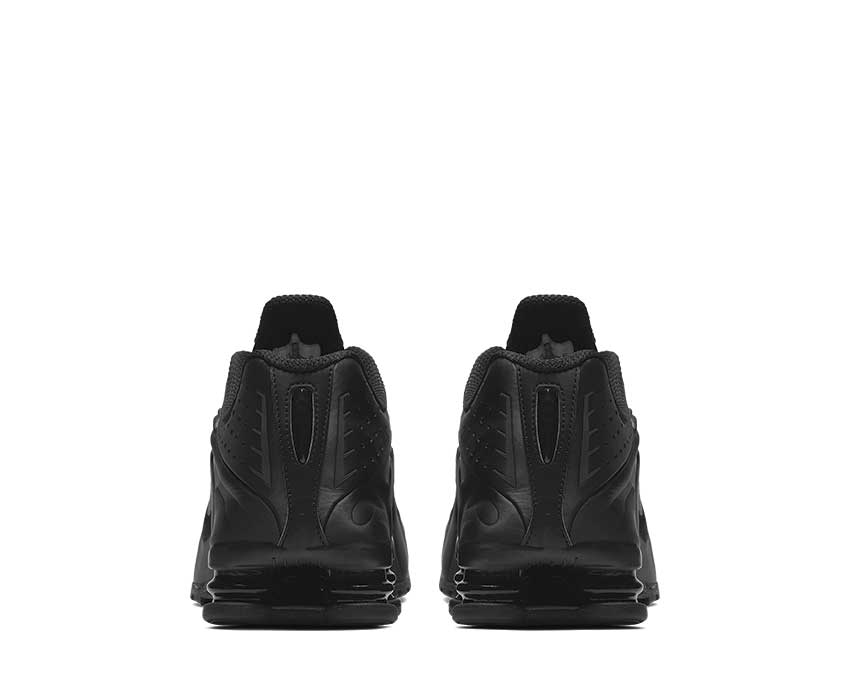 Nike Shox R4 Black White 104265-044