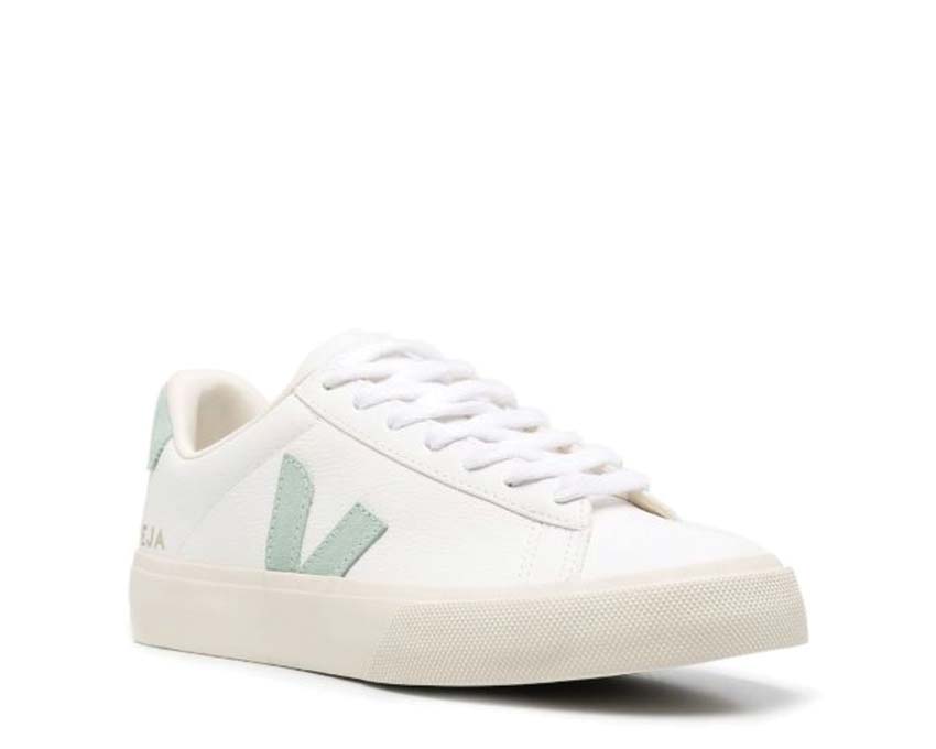 Veja Campo White/Matcha vue latérale — cuir sans chrome certifié