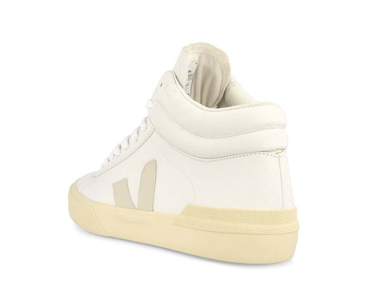 VEJA Minotaur Chromefree Leather Extra White / Pierre - Butter TR0502918A
