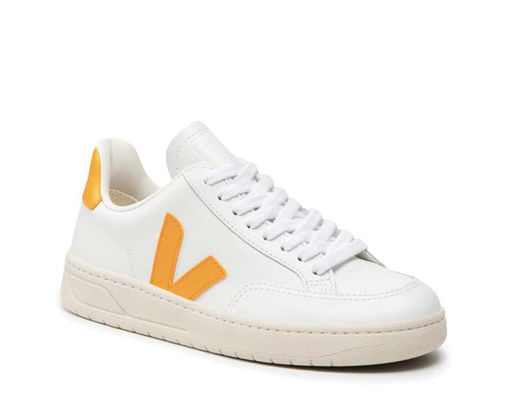 VEJA V-12 Leather Extra White / Ouro XD0202799A